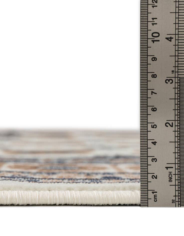 Detail image of 7' 10 x 7' 10 Bokhara Round Rug