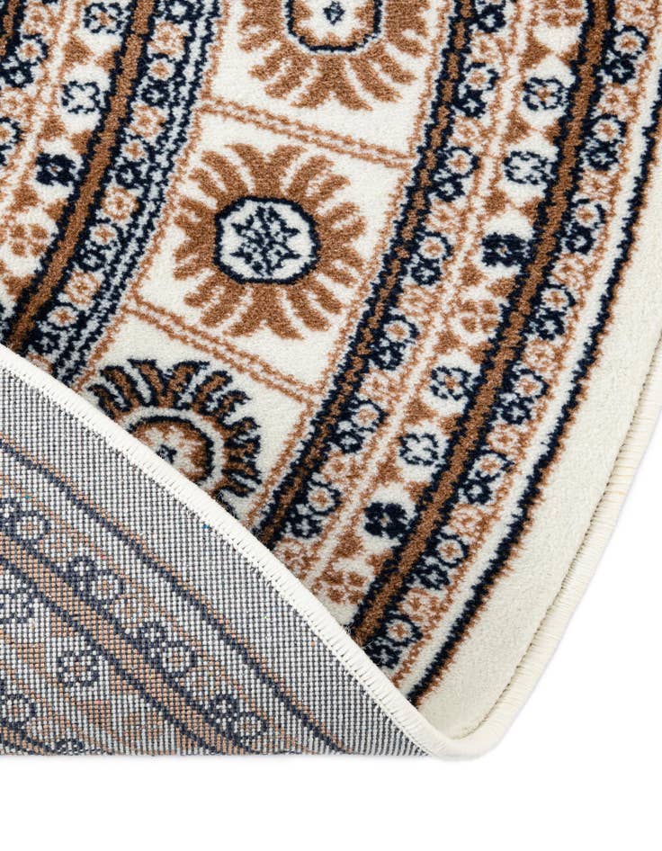 Detail image of 7' 10 x 7' 10 Bokhara Round Rug