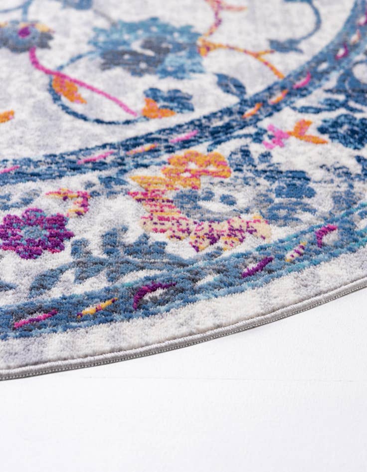 Detail image of 5' x 5' Budapest Round Rug