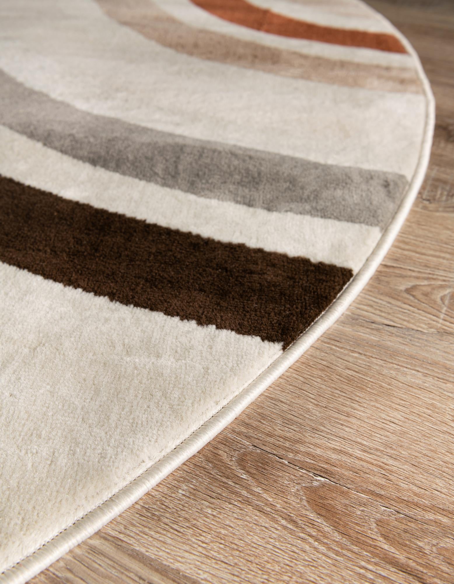 7' 10 x 7' 10 Charlotte Round Rug
