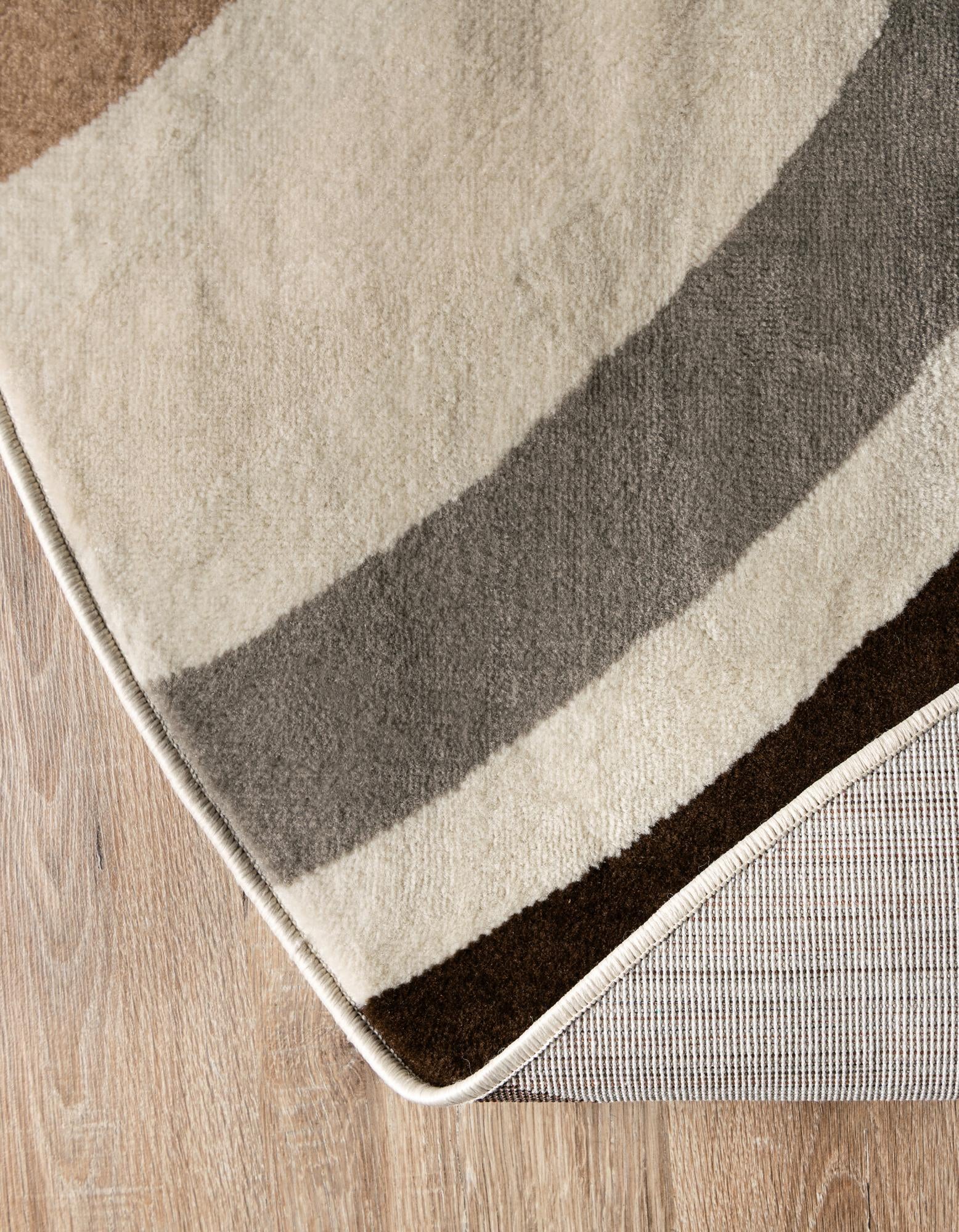 7' 10 x 7' 10 Charlotte Round Rug