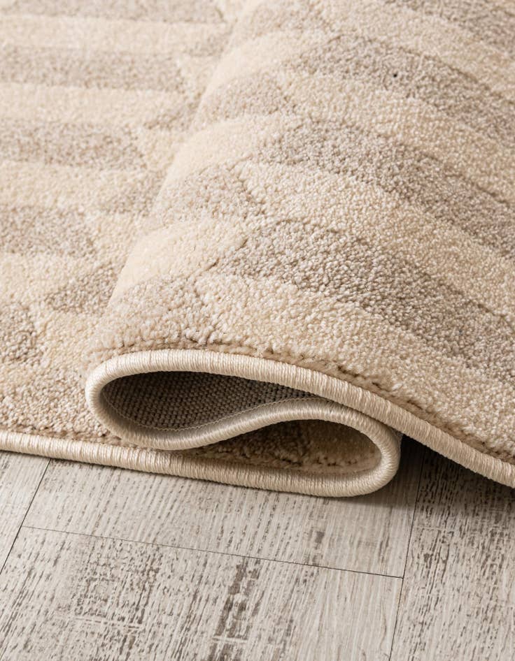 Detail image of 8' x 8' Contour Round Rug