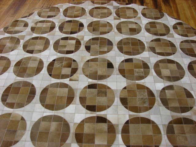 8' x 8' Hand Knotted Cowhide Patchwork Round Rug
