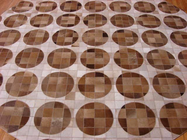 8' x 8' Hand Knotted Cowhide Patchwork Round Rug