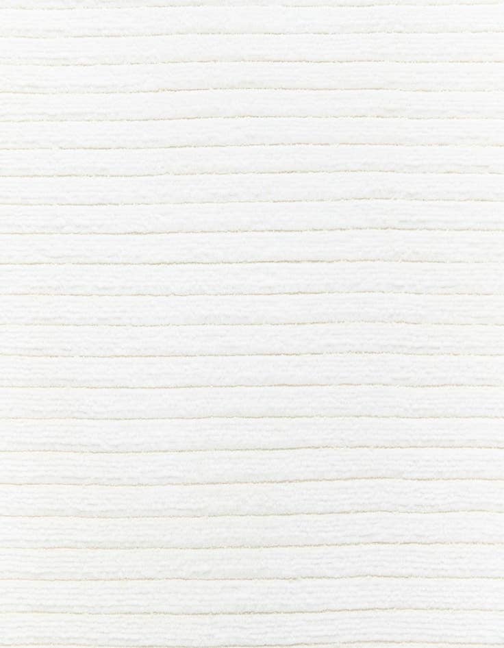 Detail image of 6' 6 x 6' 6  Hand Knotted Darya Wool Round Rug