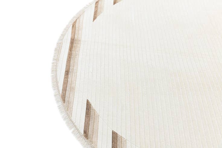 Detail image of 6' 6 x 6' 6 Hand Knotted Darya Wool Round Rug