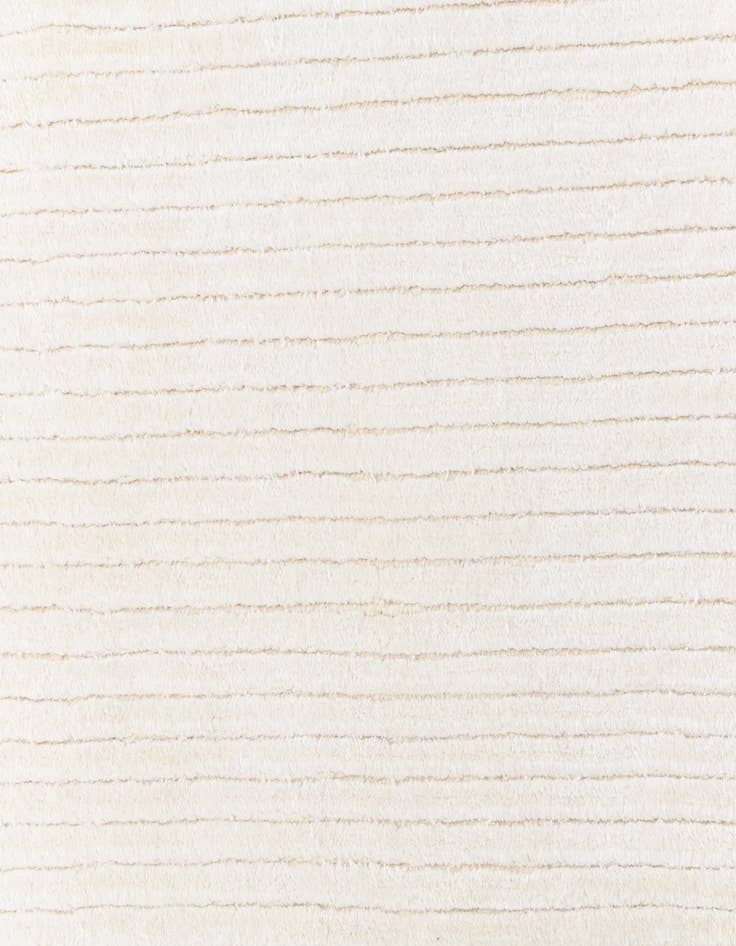 Detail image of 5' 5 x 5' 5  Hand Knotted Darya Wool Round Rug