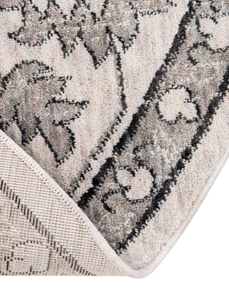 Detail image of 7' x 7' Eco Traditional Round Rug