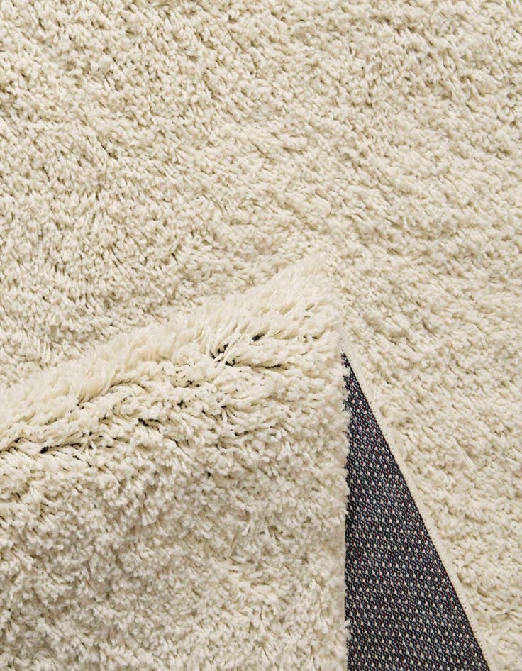 Detail image of 7' x 7' Everyday Shag Round Rug