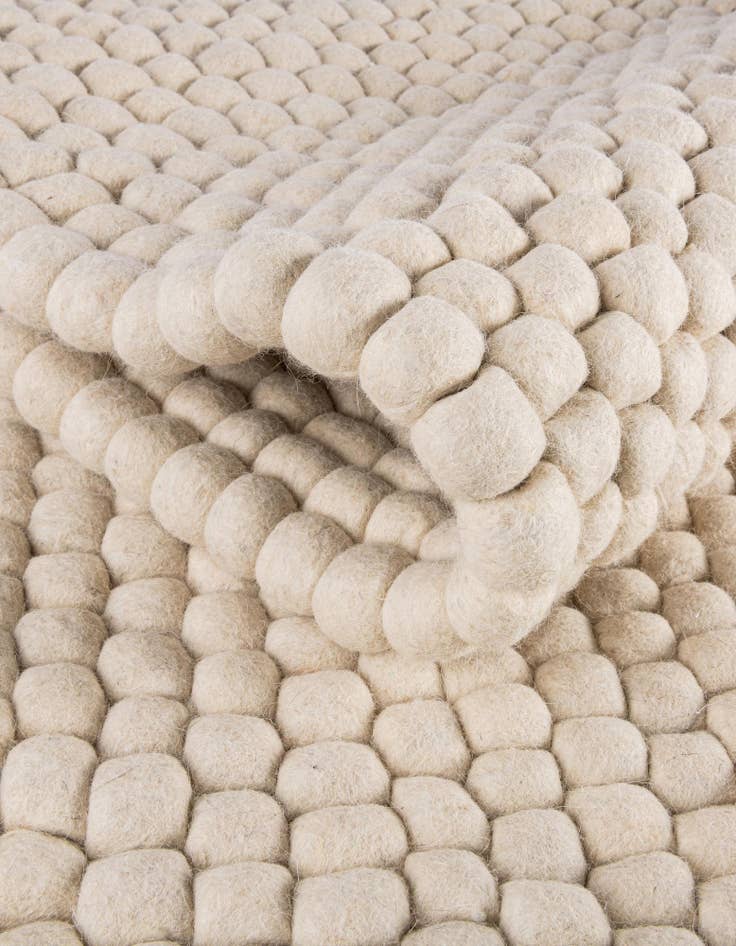 Detail image of 2' x 2' Hand Woven Felt Ball Wool Round Rug