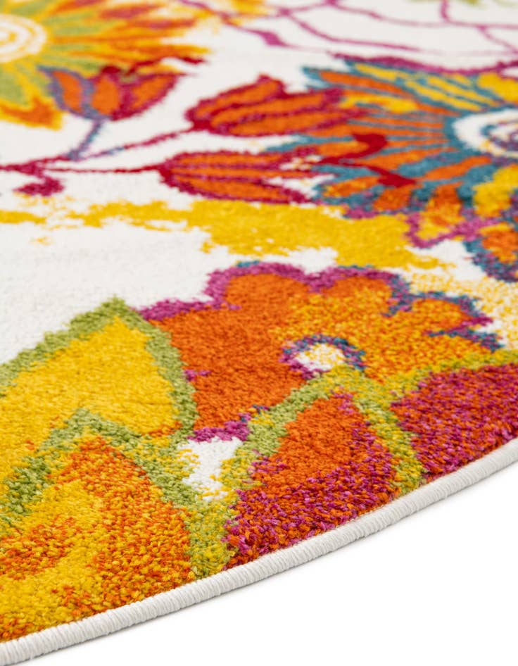 Detail image of 6' x 6' Florence Round Rug