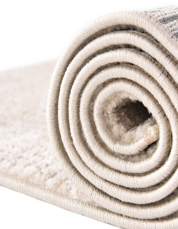 Detail image of 7' 10 x 7' 10 Gemstone Round Rug