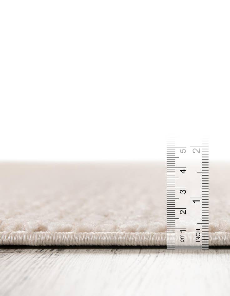 Detail image of 7' 10 x 7' 10 Gemstone Round Rug