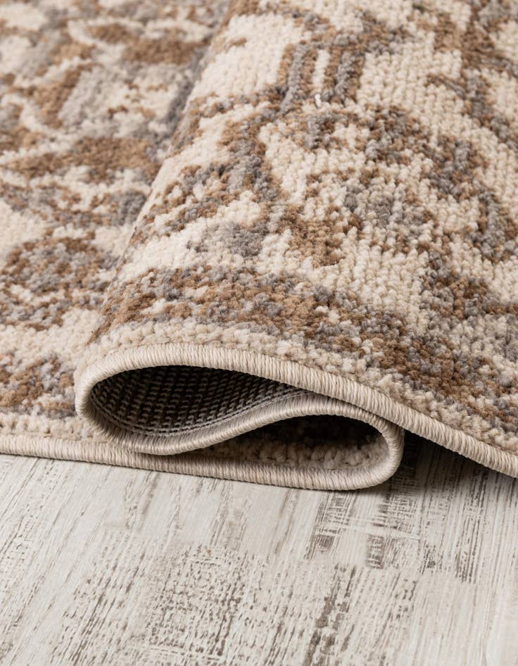 Detail image of 5' x 5' Grand Tradition Round Rug