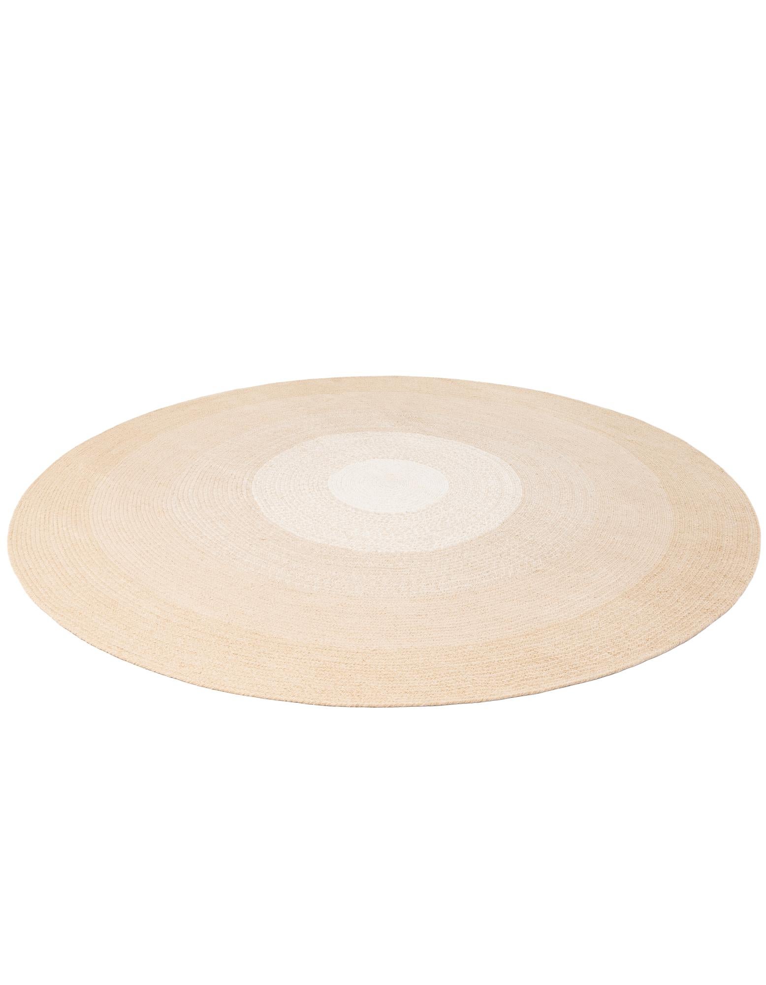 7' 10 x 7' 10 Handmade Hand Braided Wool Round Rug