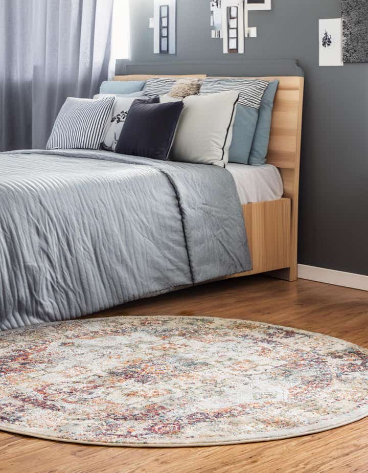 7' x 7' Isabella Round Rug