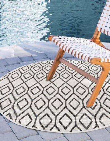 6' 7 x 6' 7 Easy-Clean Jill Zarin Turks and Caicos Indoor / Outdoor Round Rug