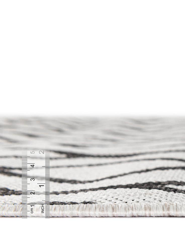 Detail image of 4' x 4' Easy-Clean Jill Zarin Turks and Caicos Indoor / Outdoor Round Rug