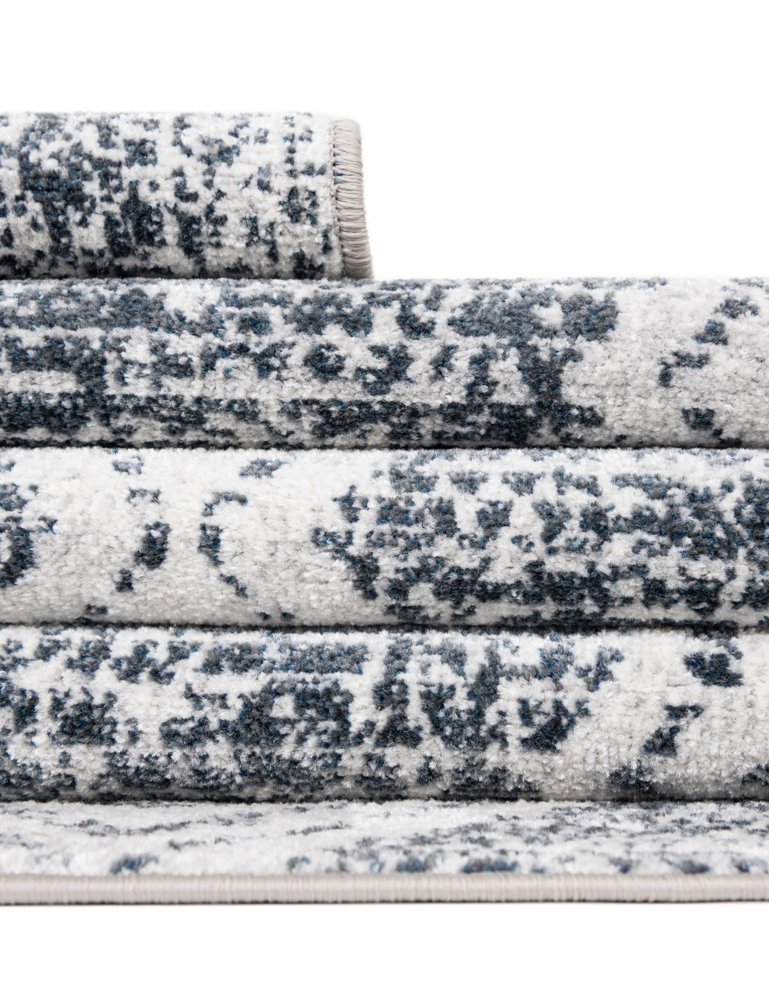 5' 3 x 5' 3 Kamala Washable Round Rug
