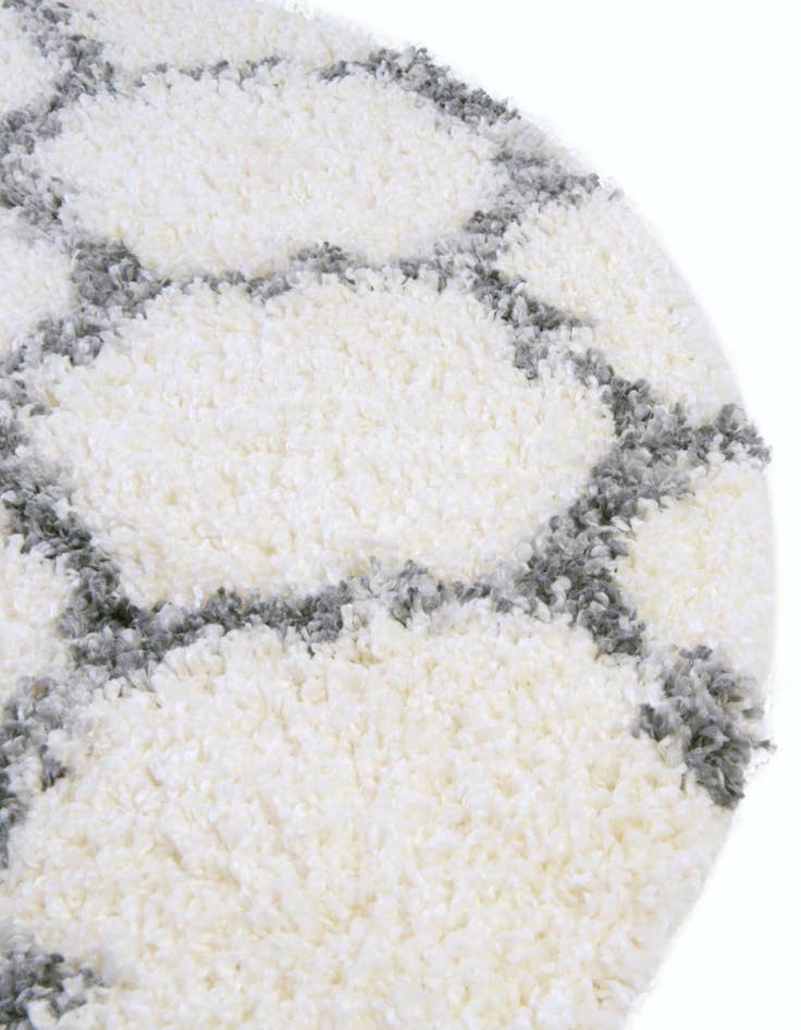 Detail image of 3' 3 x 3' 3 Lagom Shag Round Rug