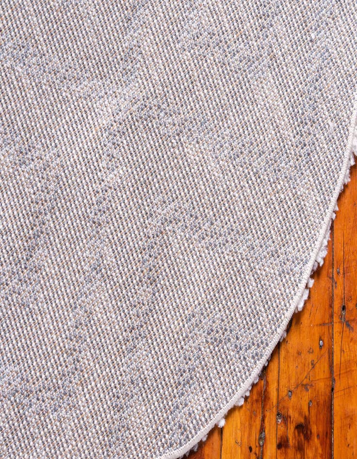 Detail image of 5' x 5' Lagom Shag Round Rug
