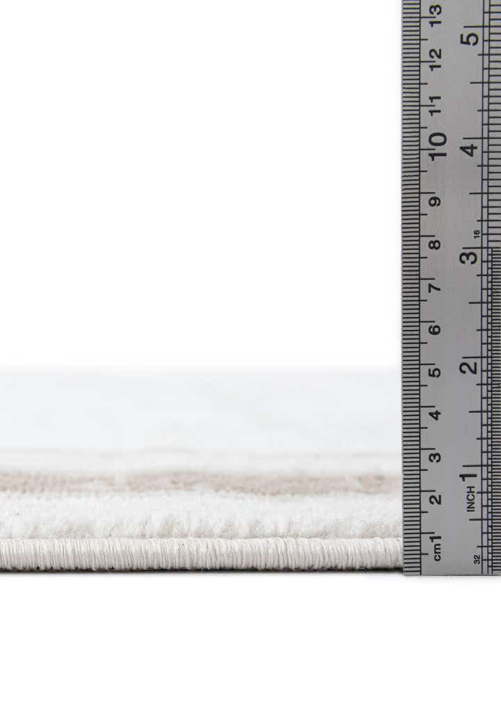3' 1 x 3' 1 Laguna Round Rug