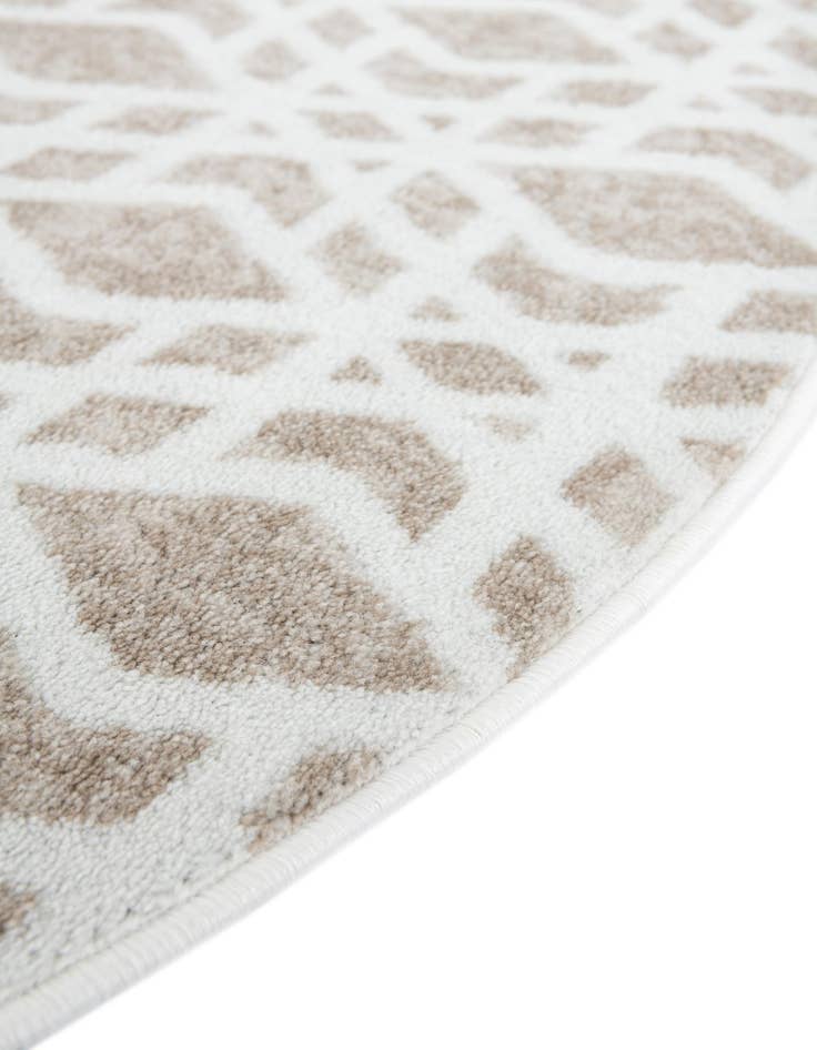 Detail image of 7' 10 x 7' 10 Laguna Round Rug