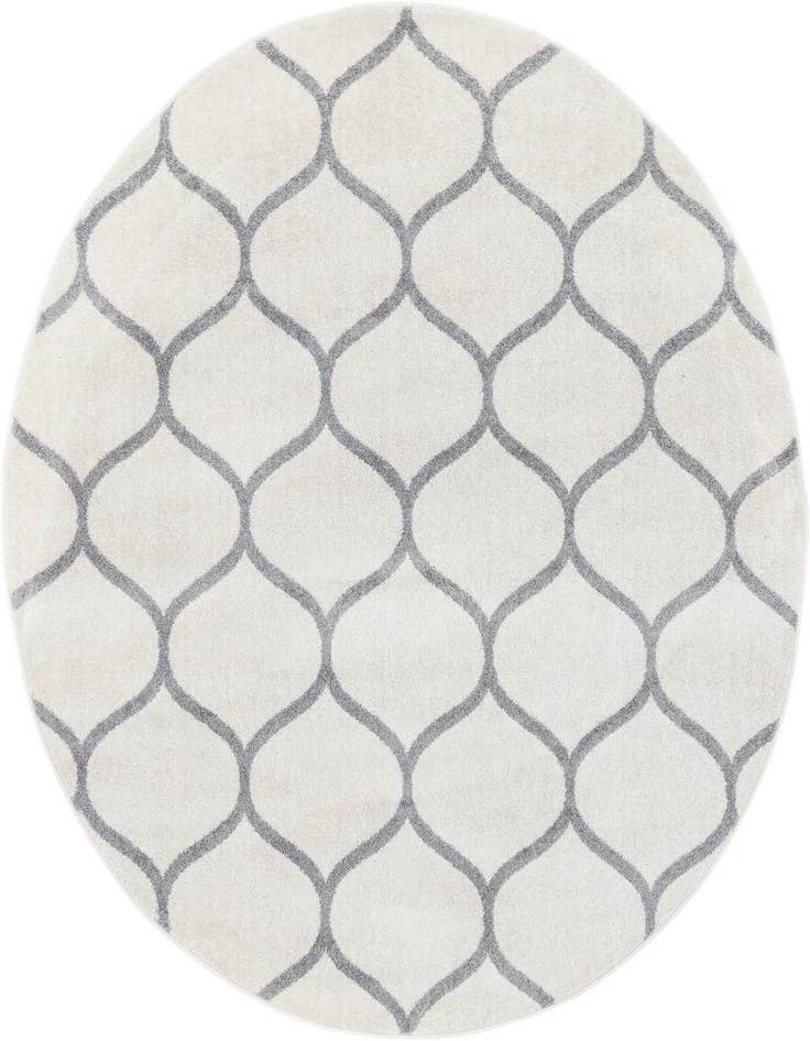 Detail image of 4' x 4' Lattice Frieze Round Rug