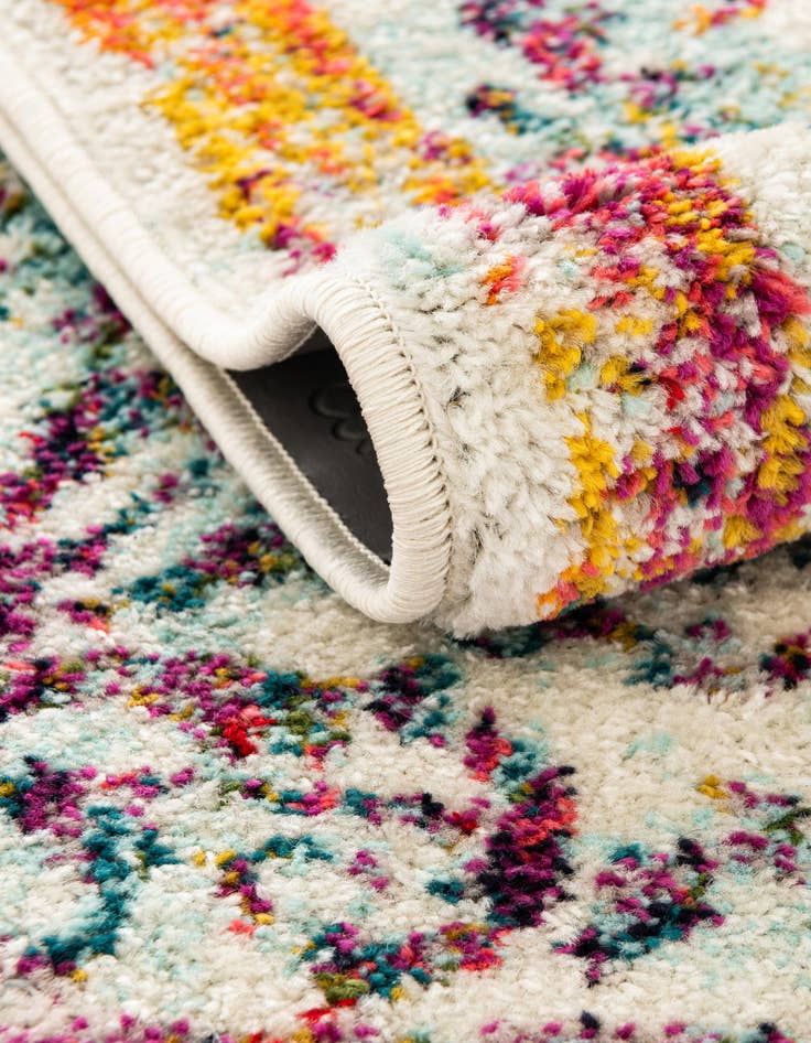 Detail image of 3' x 3' Madeline Round Rug