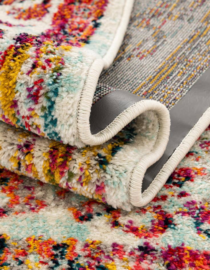 Detail image of 3' x 3' Madeline Round Rug