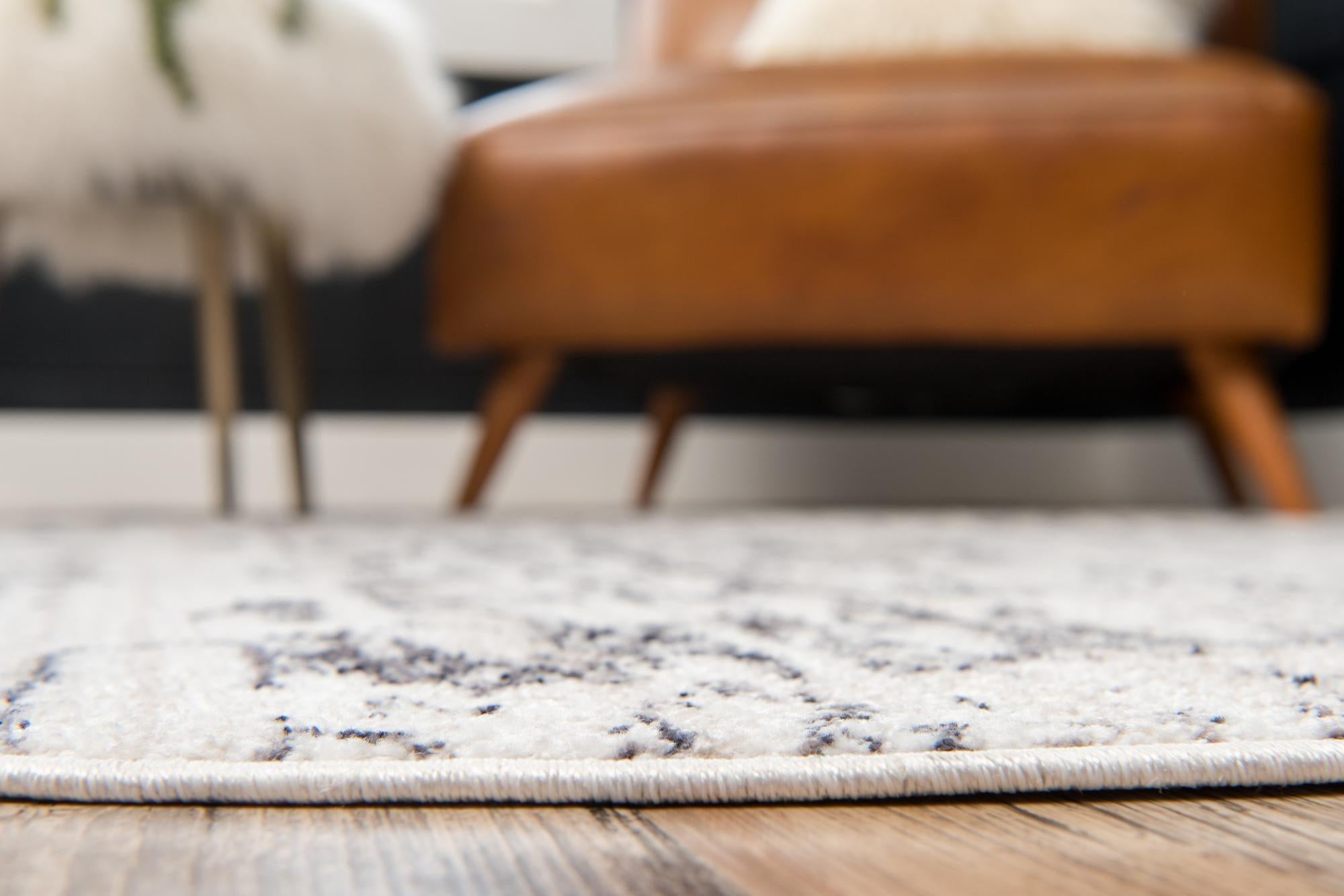 3' 3 x 3' 3 Madrid Round Rug