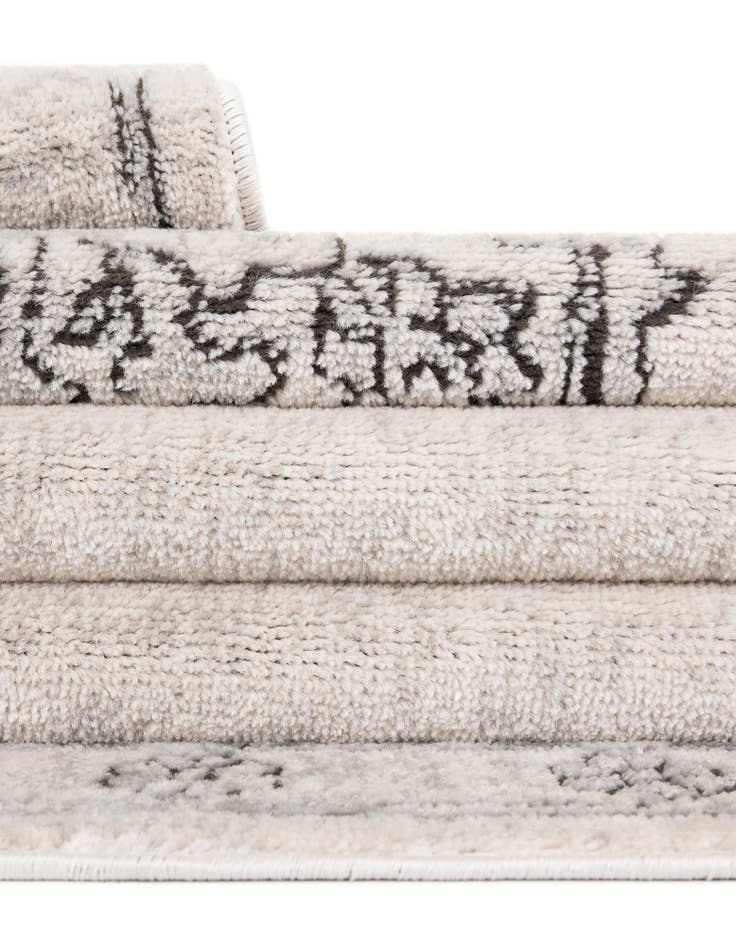 Detail image of 7' x 7' Nyla Round Rug