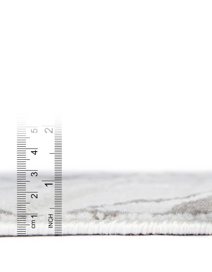 Detail image of 7' 10 x 7' 10 Oslo Round Rug