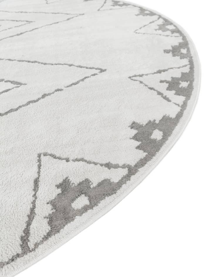 Detail image of 7' 10 x 7' 10 Oslo Round Rug