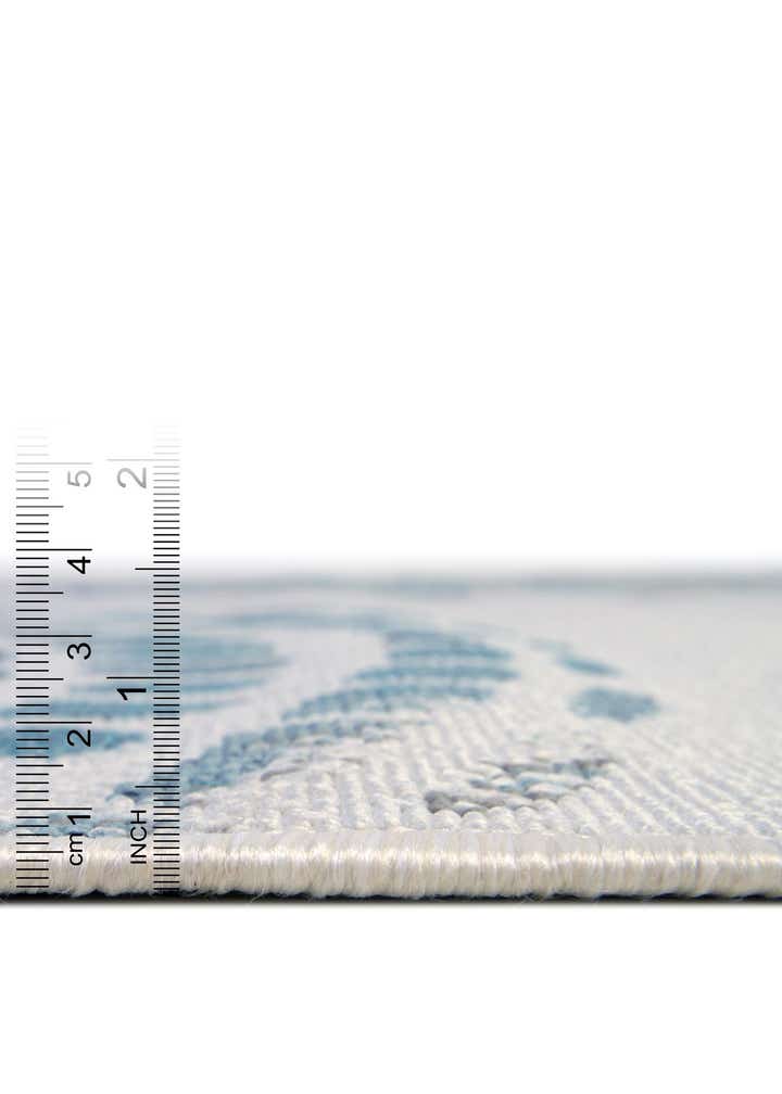 7' 10 x 7' 10 Easy-Clean Coastal Indoor / Outdoor Round Rug