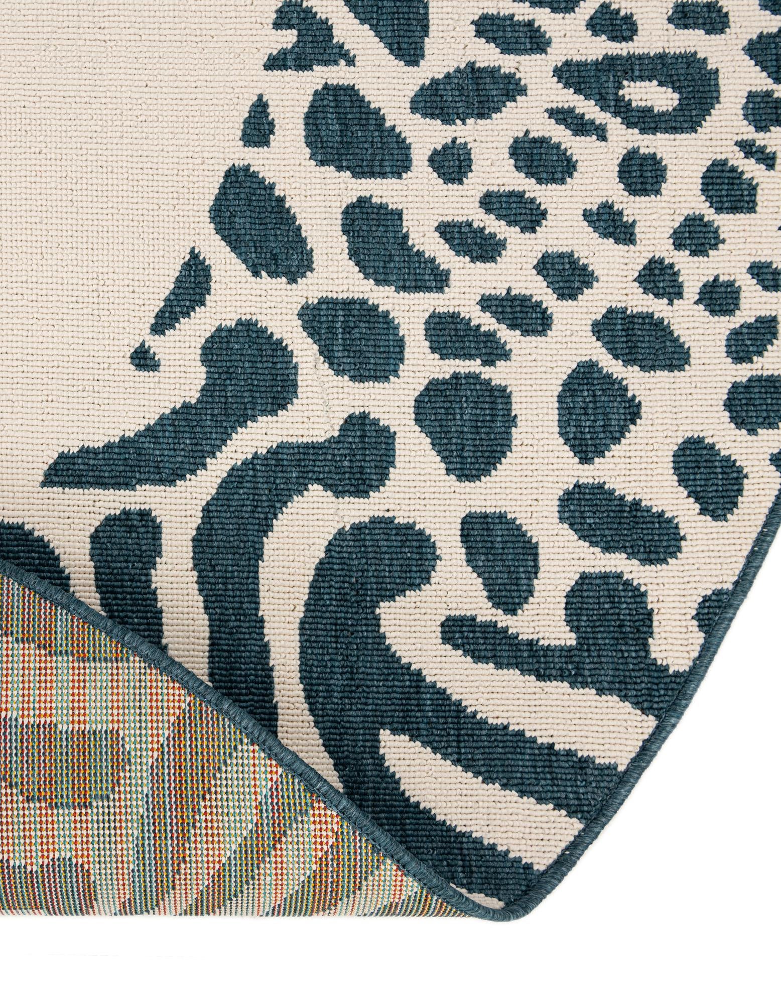 6' x 6' Easy-Clean Safari Indoor / Outdoor Round Rug