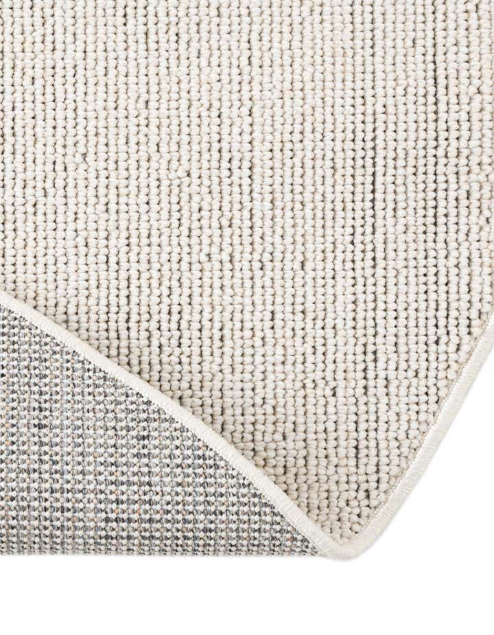 5' 3 x 5' 3 Easy-Clean Solid Indoor / Outdoor Round Rug