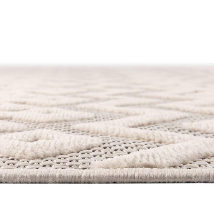 Detail image of 7' x 7' Easy-Clean Trellis Textured Indoor / Outdoor Round Rug