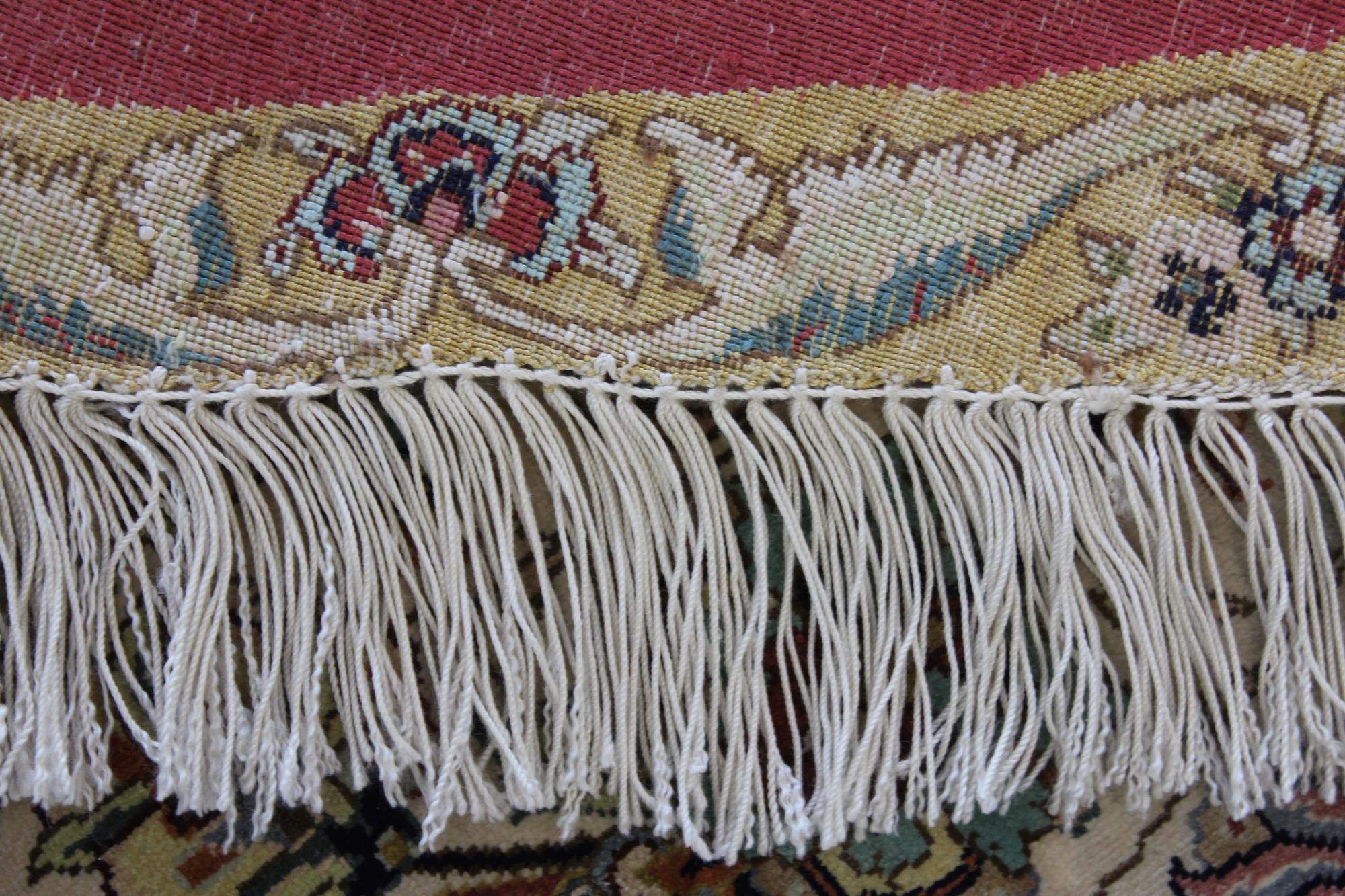 8' 2 x 8' 2 Hand Knotted Qom Persian Round Rug