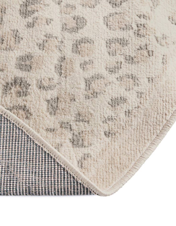 Detail image of 5' x 5' Safari Round Rug