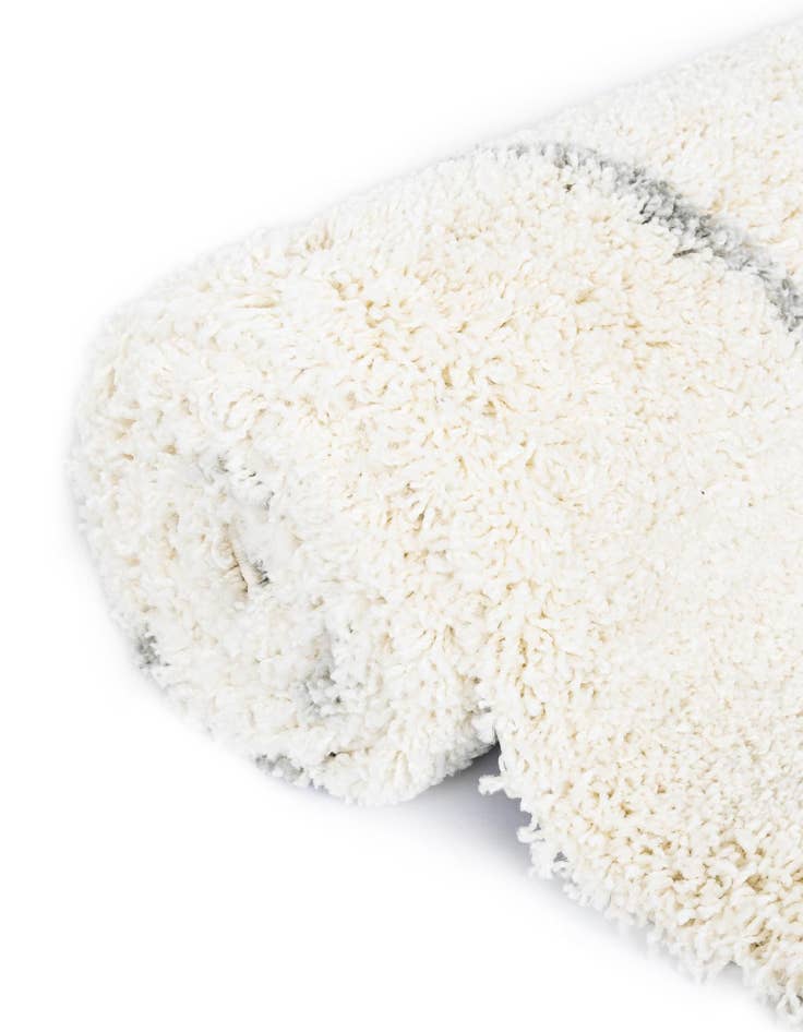 Detail image of 6' x 6' Soft Touch Shag Round Rug