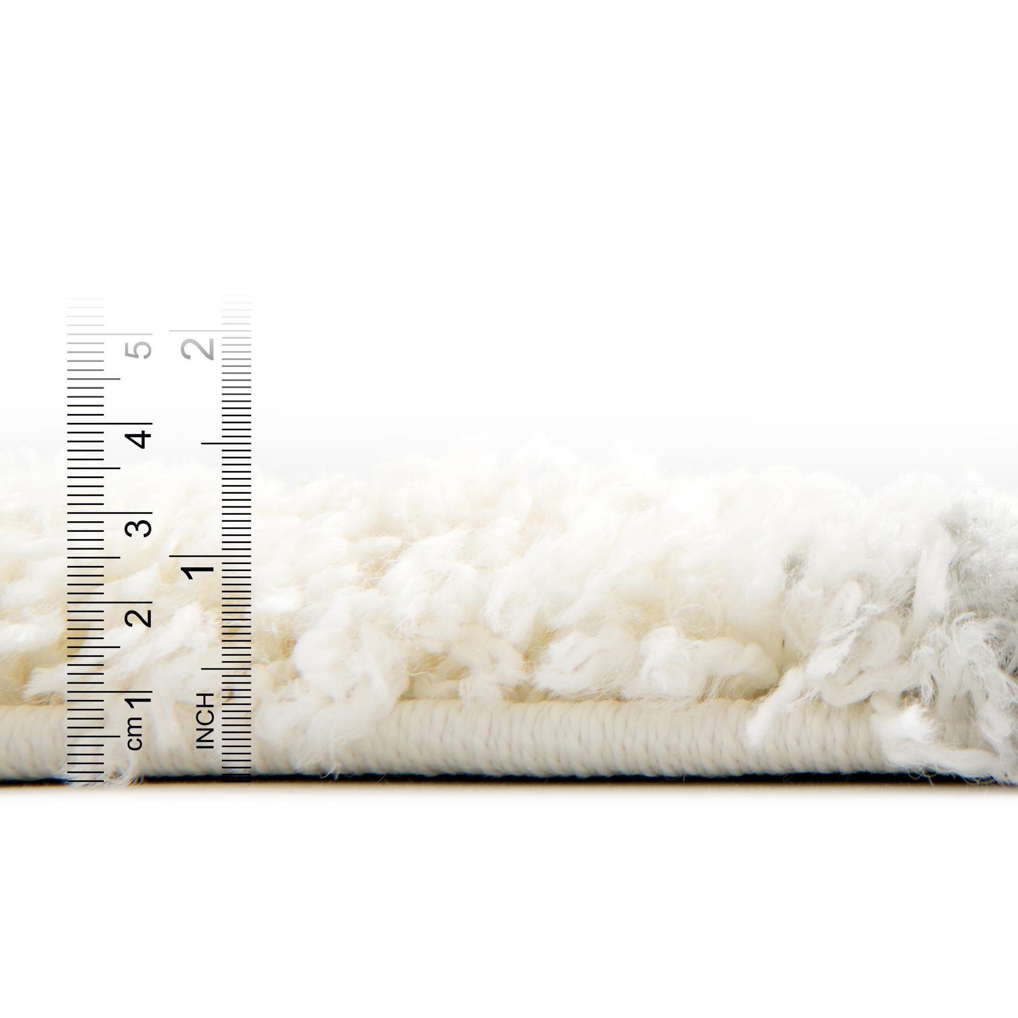 5' 3 x 5' 3 Soft Touch Shag Round Rug