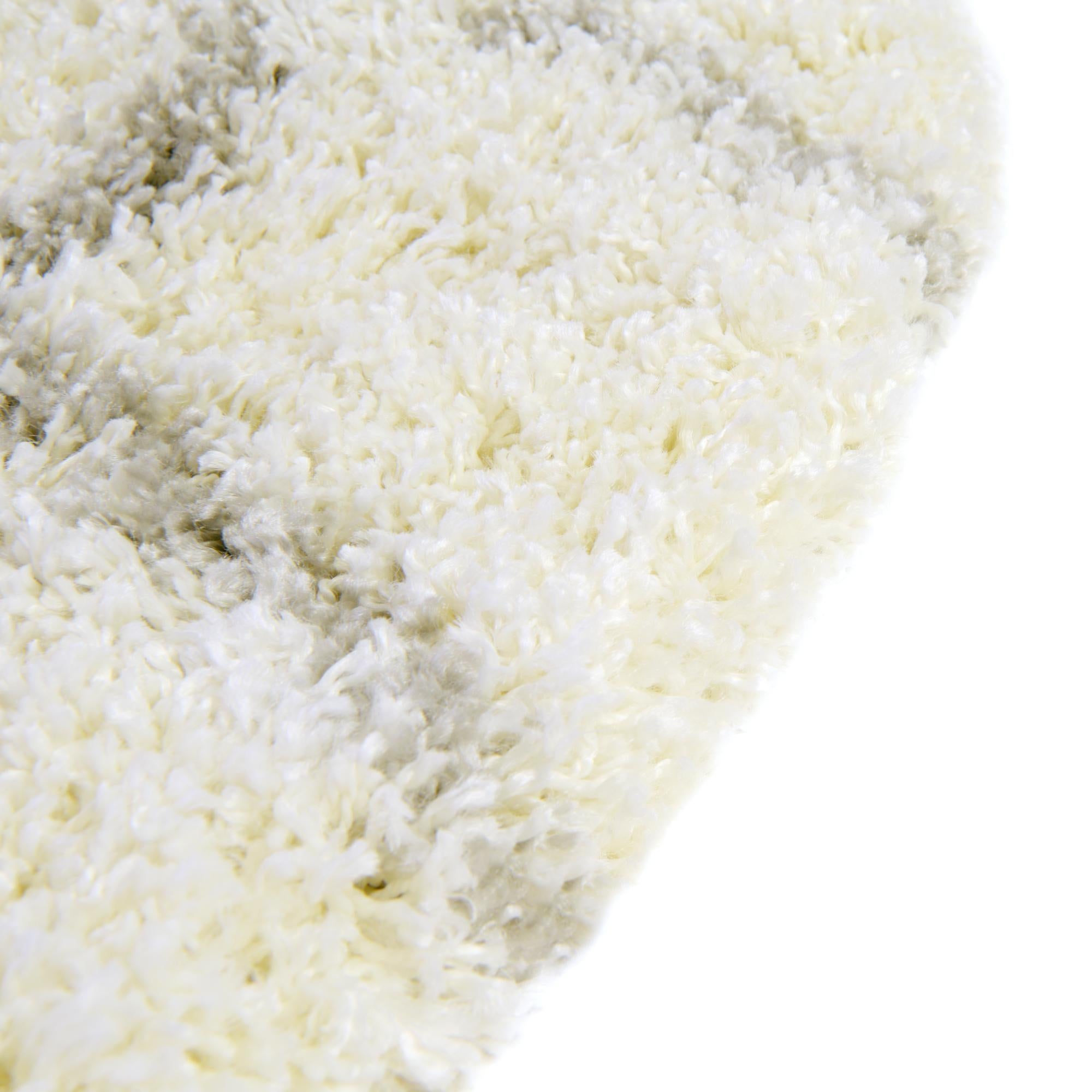 5' 3 x 5' 3 Soft Touch Shag Round Rug