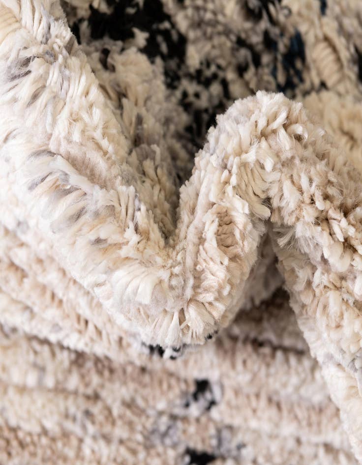 Detail image of 7' x 7' Tucson Round Rug