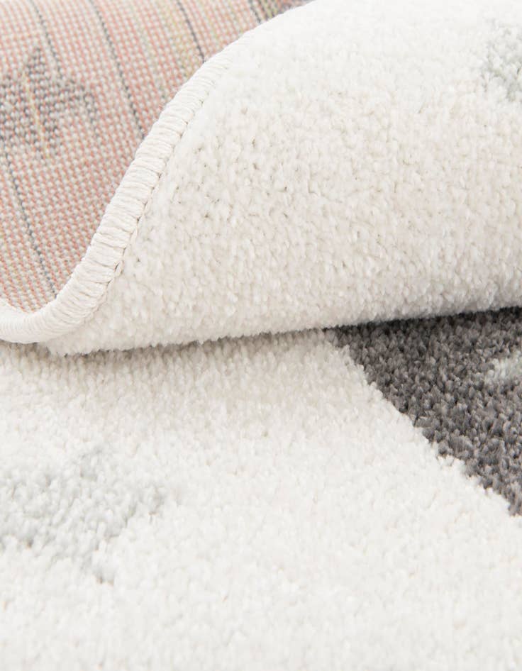 Detail image of 7' 10 x 7' 10 Lion Whimsy Kids Round Rug