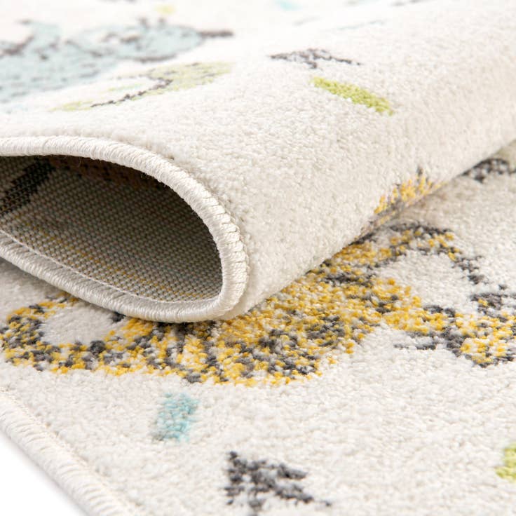 Detail image of 5' 3 x 5' 3 Animals Whimsy Kids Round Rug