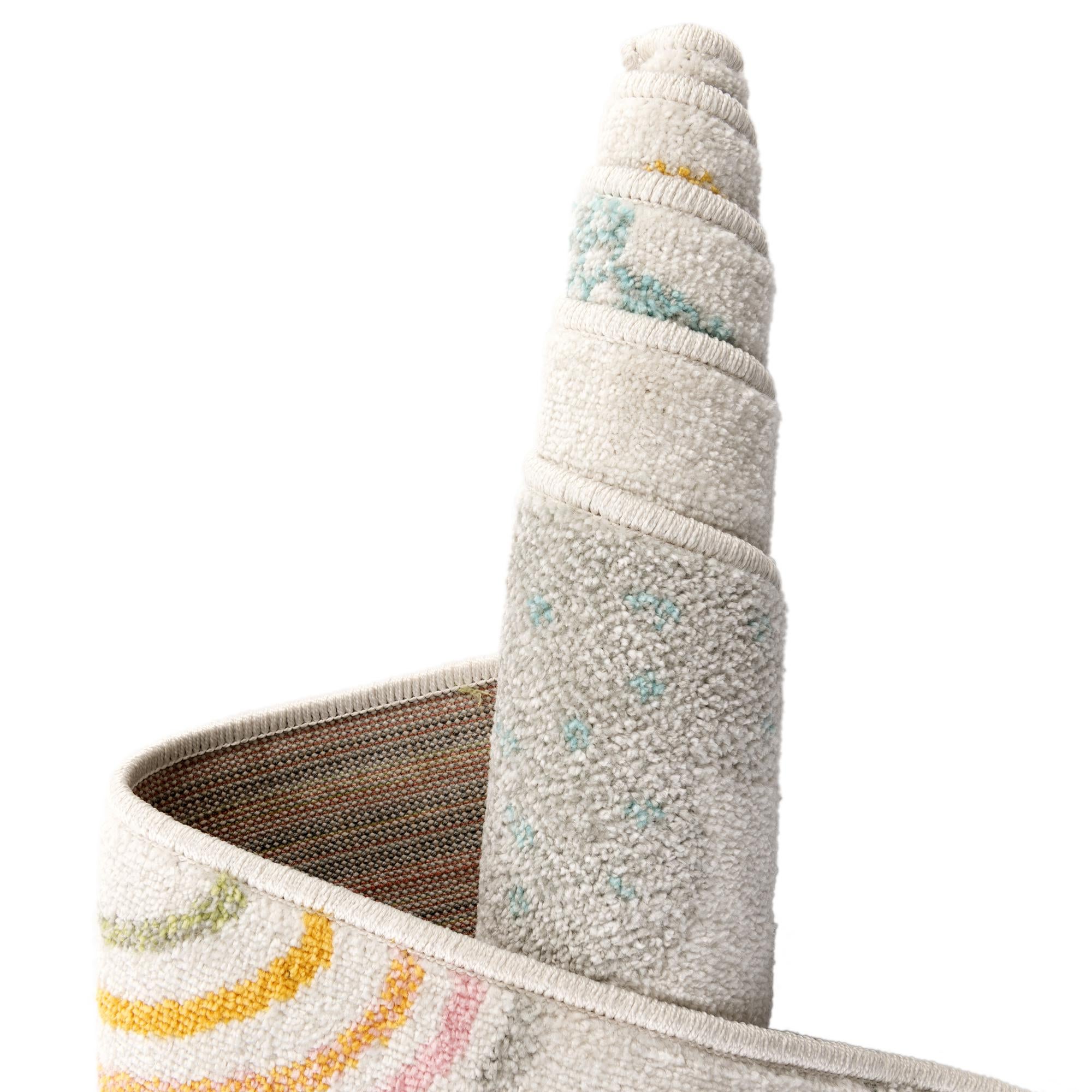 7' 10 x 7' 10 Clouds and Rainbows Whimsy Kids Round Rug