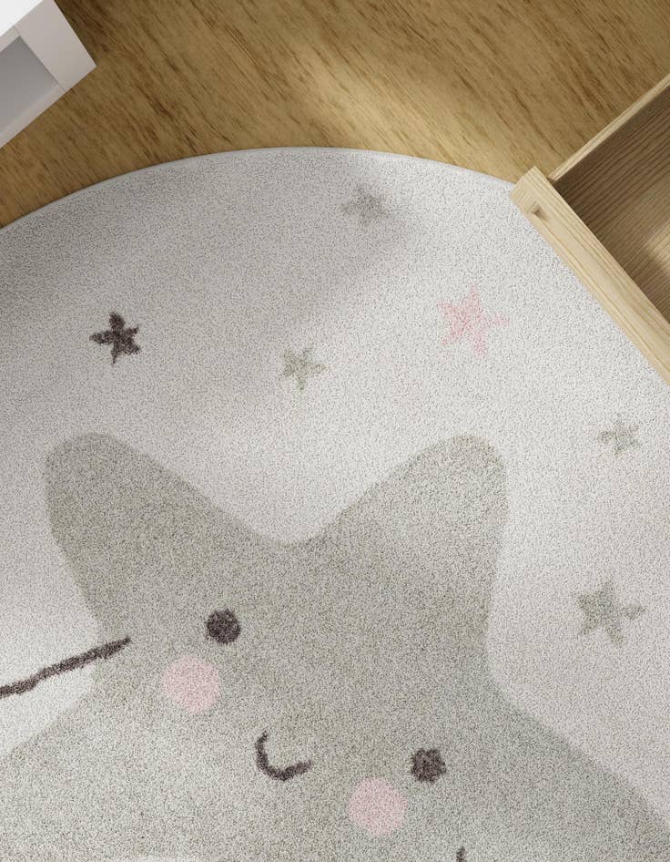 Detail image of 7' 10 x 7' 10 Star Whimsy Kids Round Rug