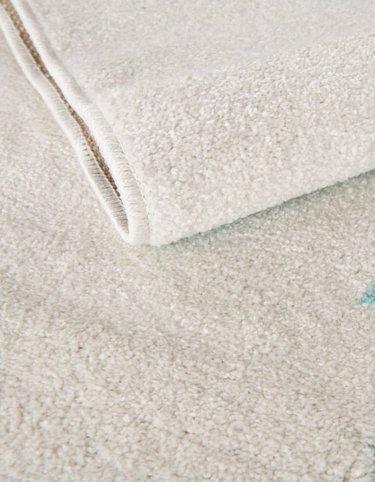 Detail image of 3' 3 x 3' 3 Animals Whimsy Kids Round Rug