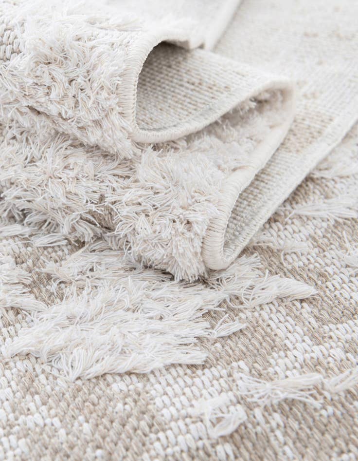 Detail image of 2' 3 x 4' Abbey Runner Rug